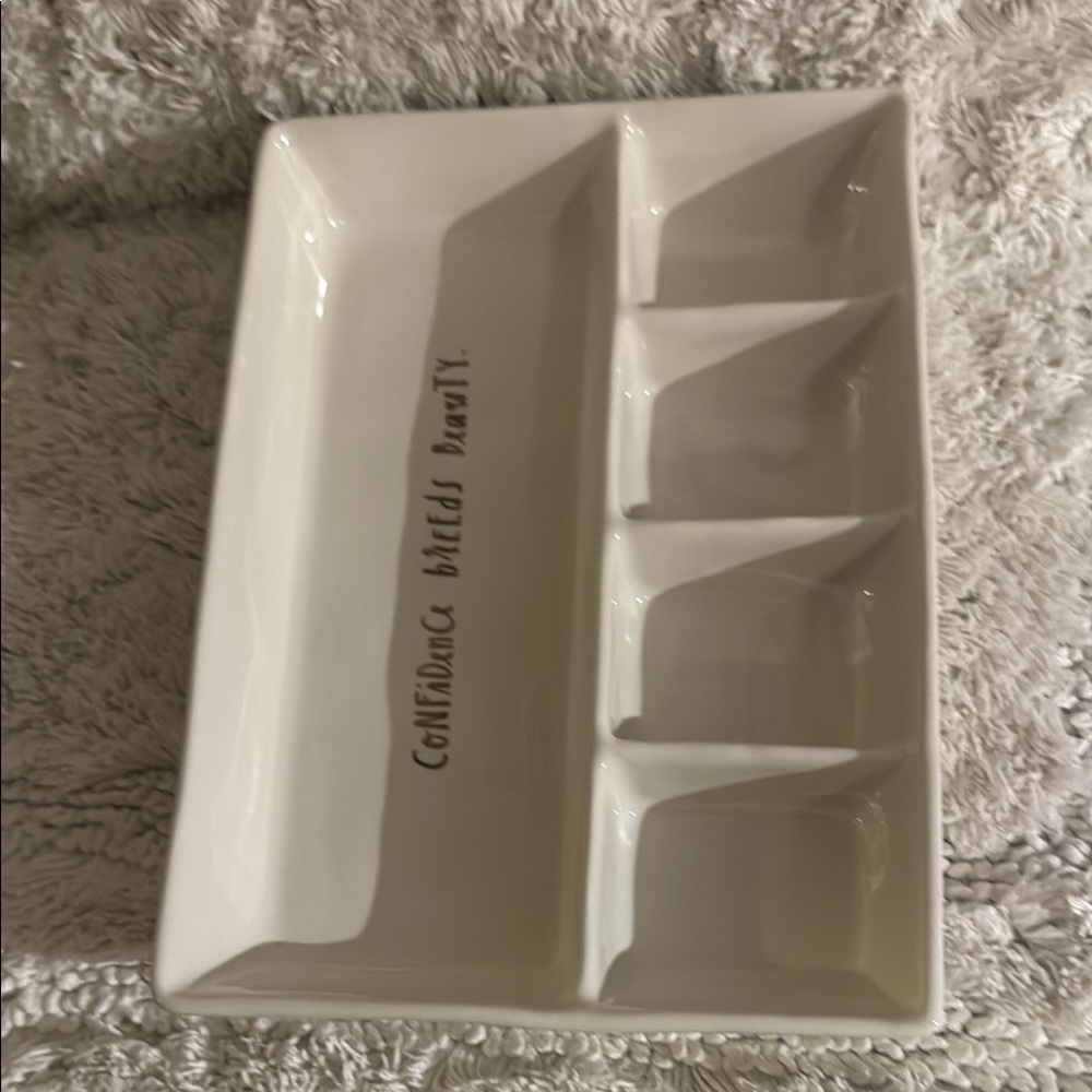 Rae Dunn Cream Jewelry Organizer - Picture 7 of 12